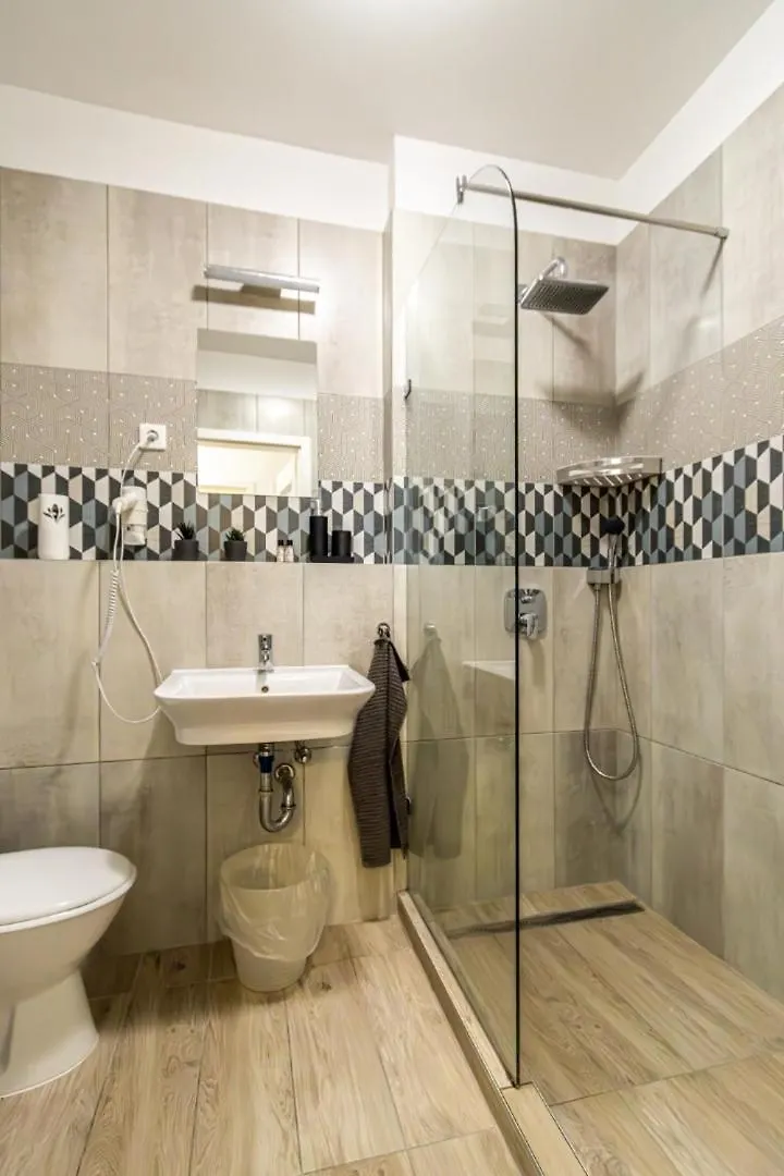Corvin-Luxe, 3 Bedroom Apartment In City Center Budapest