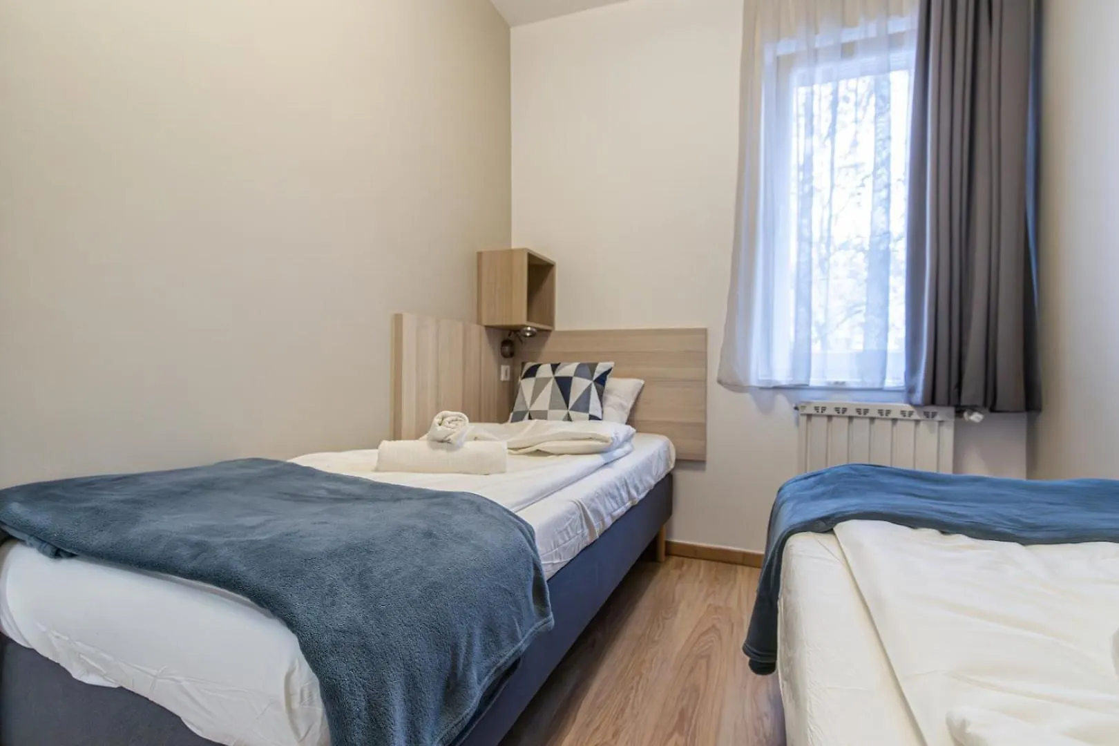 Corvin-Luxe, 3 Bedroom Apartment In City Center Budapest 0*,
