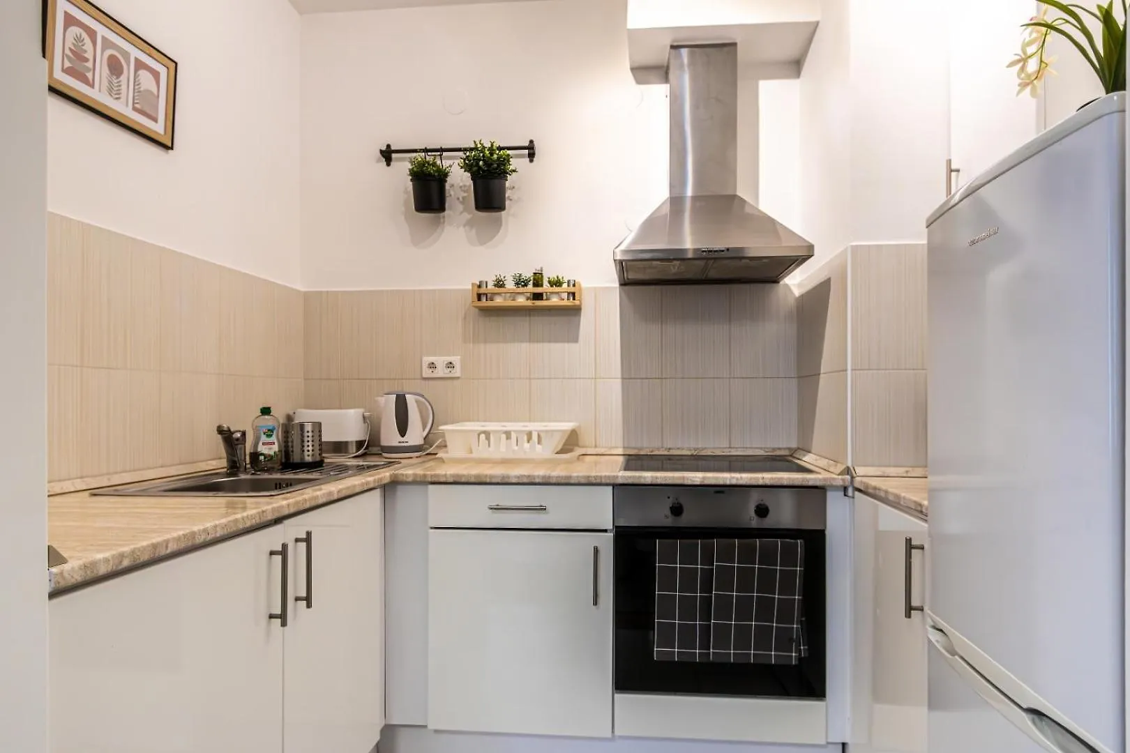 Corvin-Luxe, 3 Bedroom Apartment In City Center 布达佩斯