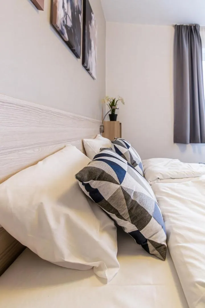 Corvin-Luxe, 3 Bedroom Apartment In City Center 布达佩斯 匈牙利
