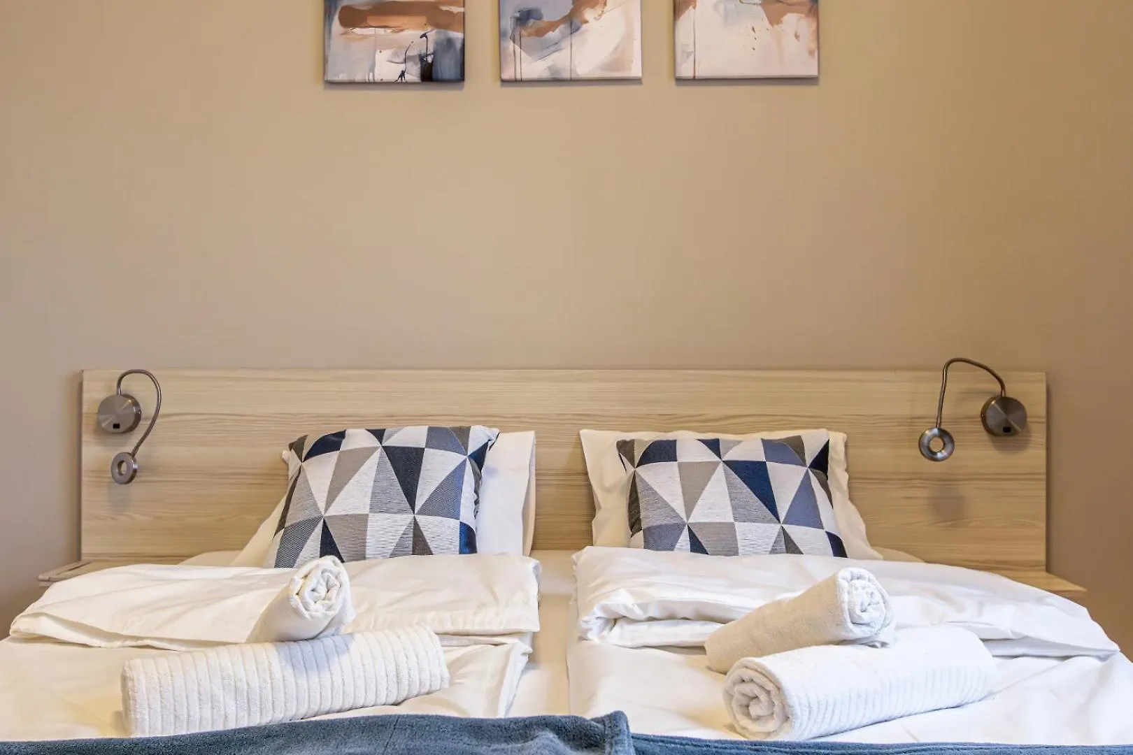 Corvin-Luxe, 3 Bedroom Apartment In City Center 布达佩斯